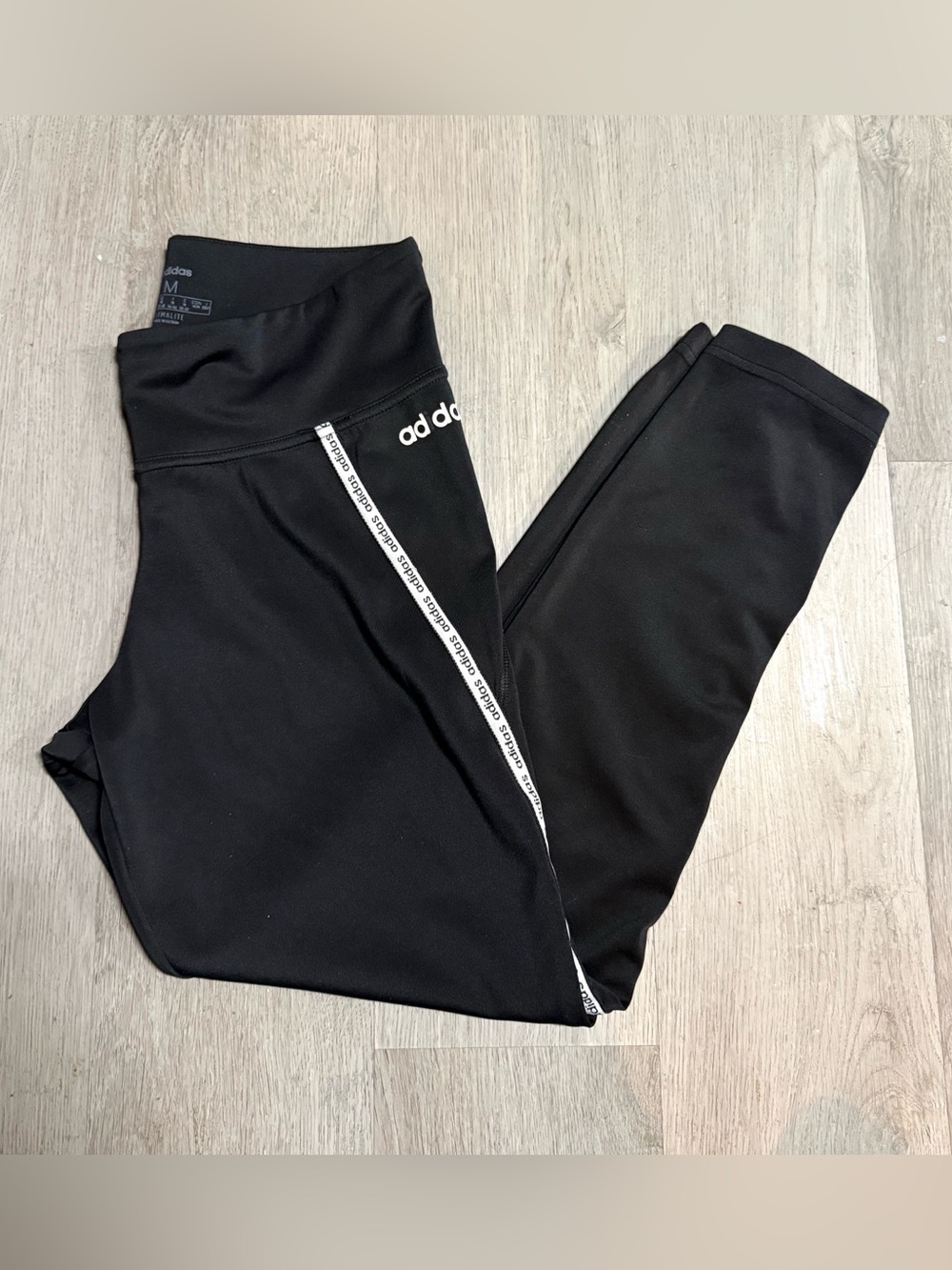 •ADIDAS• LEGGINGS